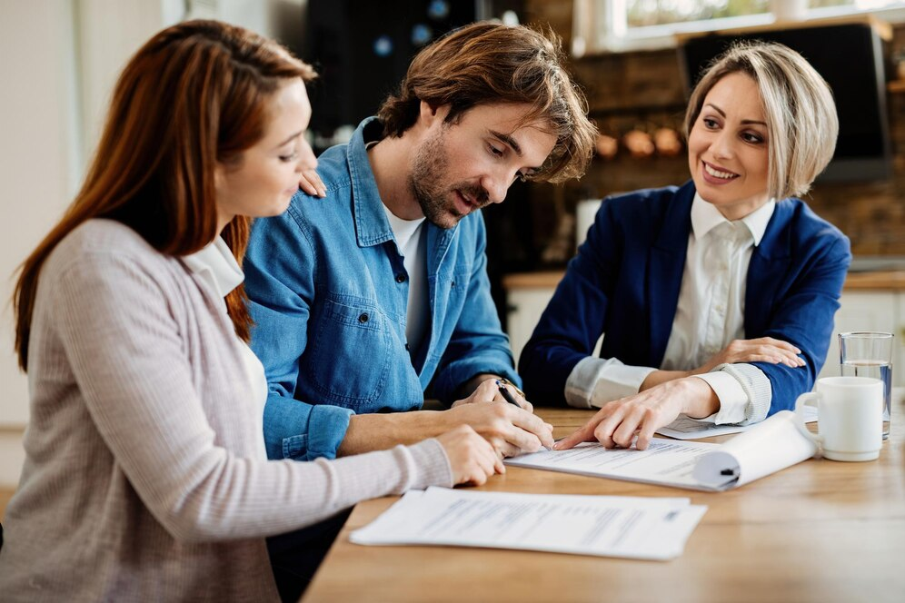 Coberturas essenciais: entenda o que é importante incluir no seu seguro. Nosso time vai ajudar você a contratar o melhor seguro para sua família ou bens materiais.