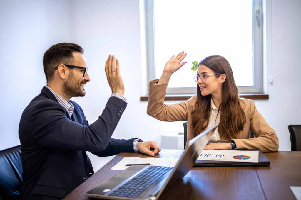 Como a tecnologia da WorkOffice transforma negócios. Ter sistemas de gestão não é mais um luxo, mas sim uma forma de transformar o seu negócio.