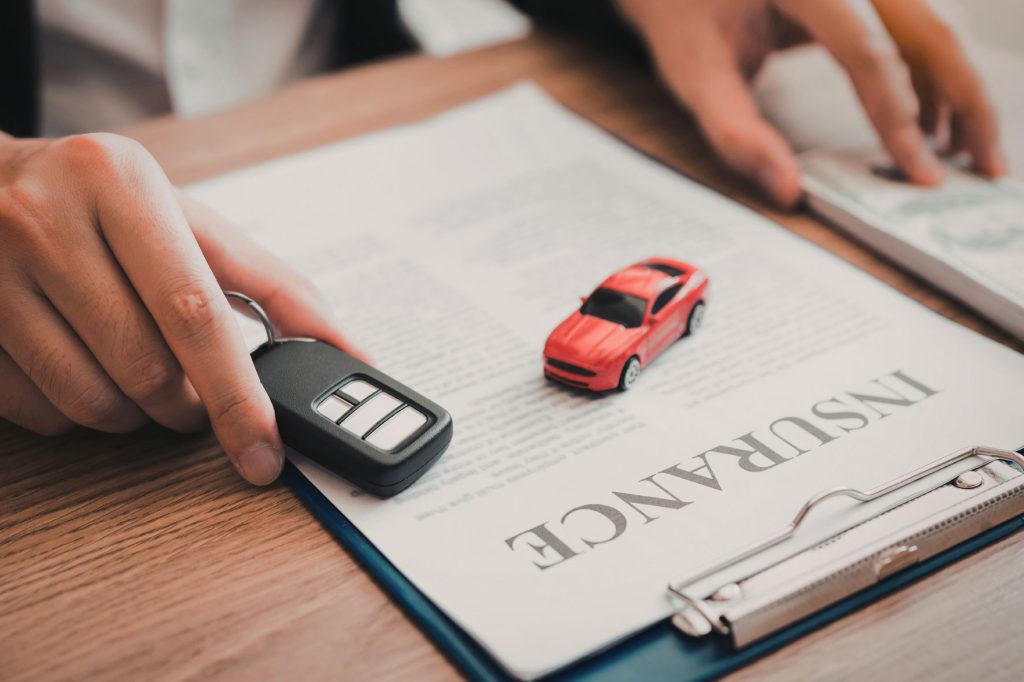 Comprou um carro novo? Saiba por que o seguro é o seu próximo passo essencial. 